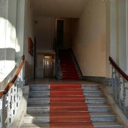 0.3 Stanze Oda ve Kahvaltı 3*