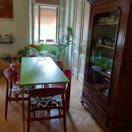 Couette-café 0.3 Stanze Trieste